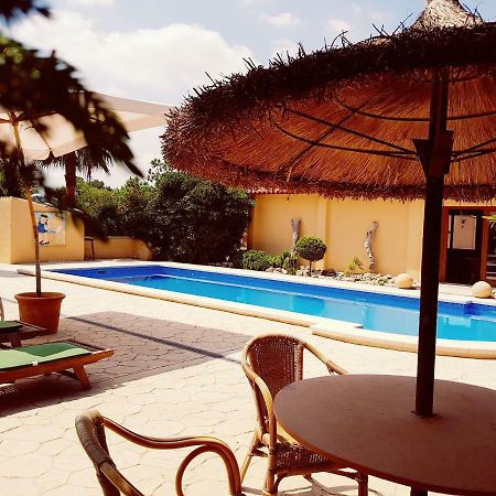 Hotel Finca Caballo Blanco Montuïri Exteriér fotografie